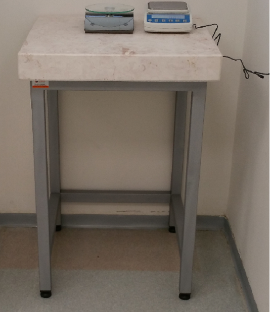 שולחן שיש למעבדה שקילה Laboratory Marble table